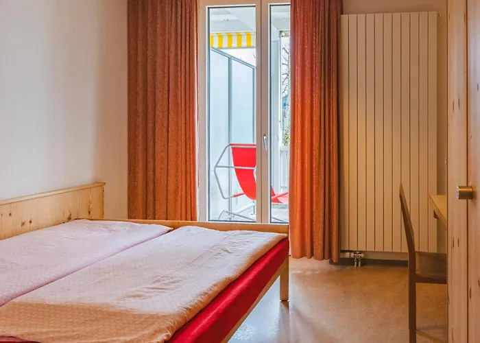 Youth Хостел *