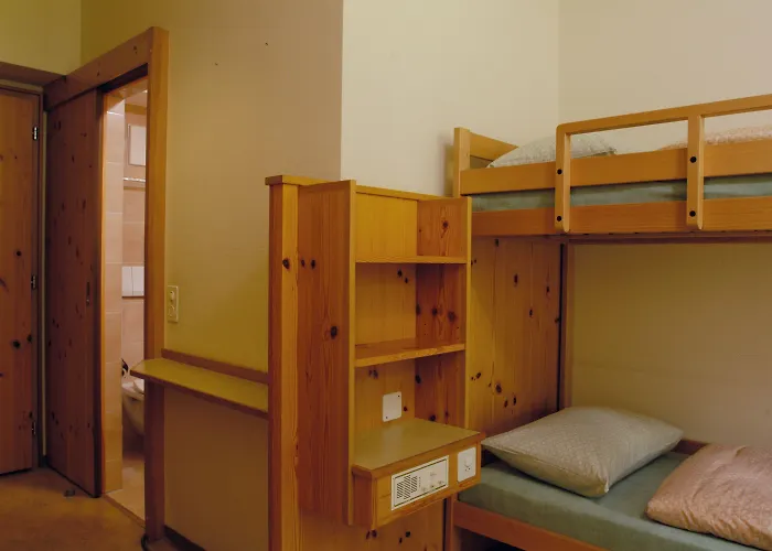 Хостел Youth *