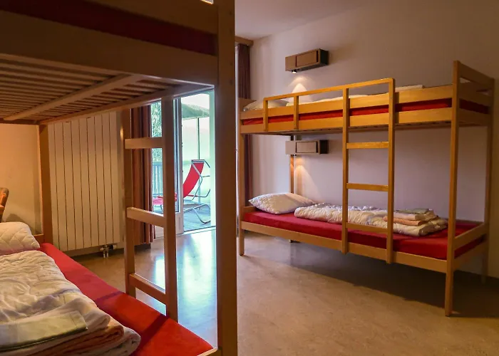 达沃斯青年旅舍 旅馆 *